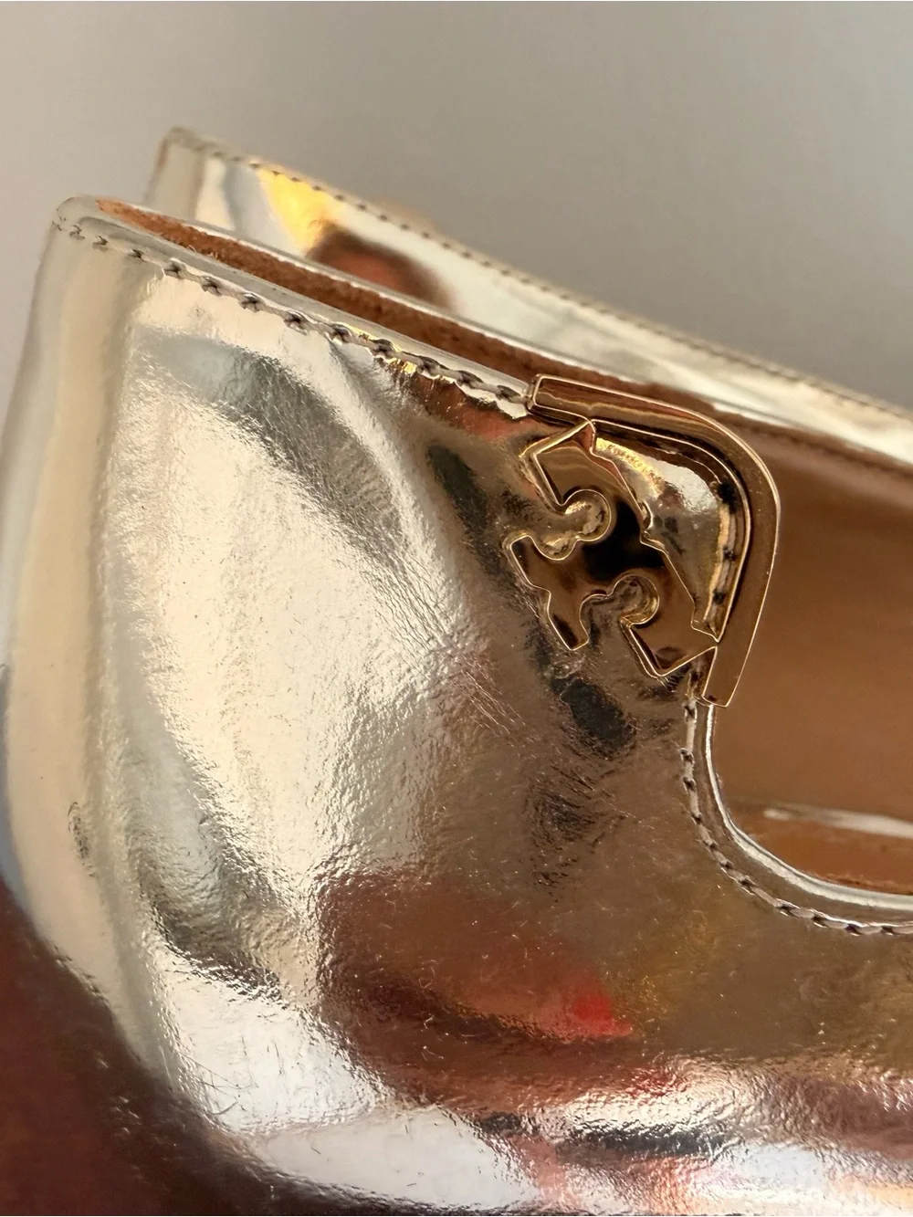 Tory Burch Metallic Gold Pointed Toe Kitten Heel Pumps
